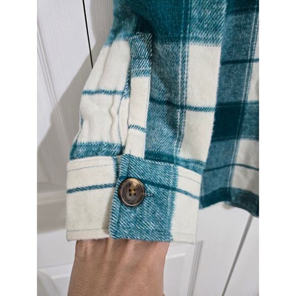 Serra large women's green and white shacket new with tags - Picture 4 of 10